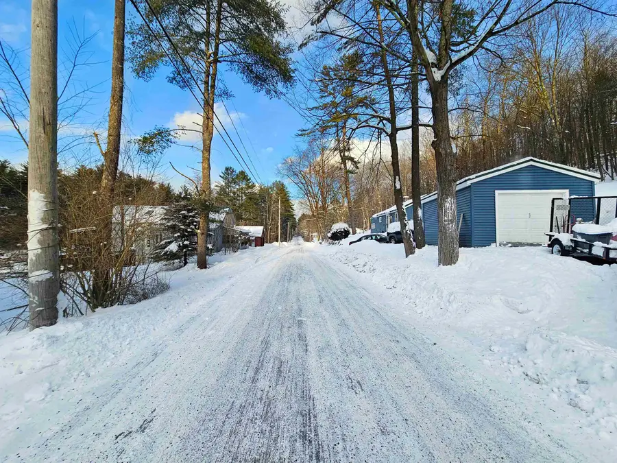 818 Old Depot Road, Shaftsbury, VT 05262 - Image #3