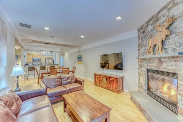 8 Twin Tip Terrace #7, Lincoln, NH 03251