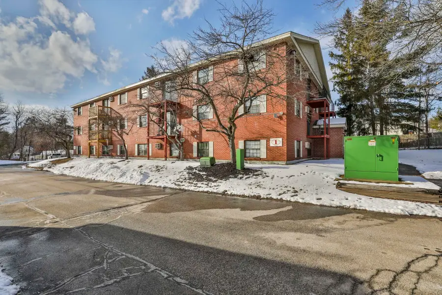 12 East Side Drive #22, Concord, NH 03301 - Image #3