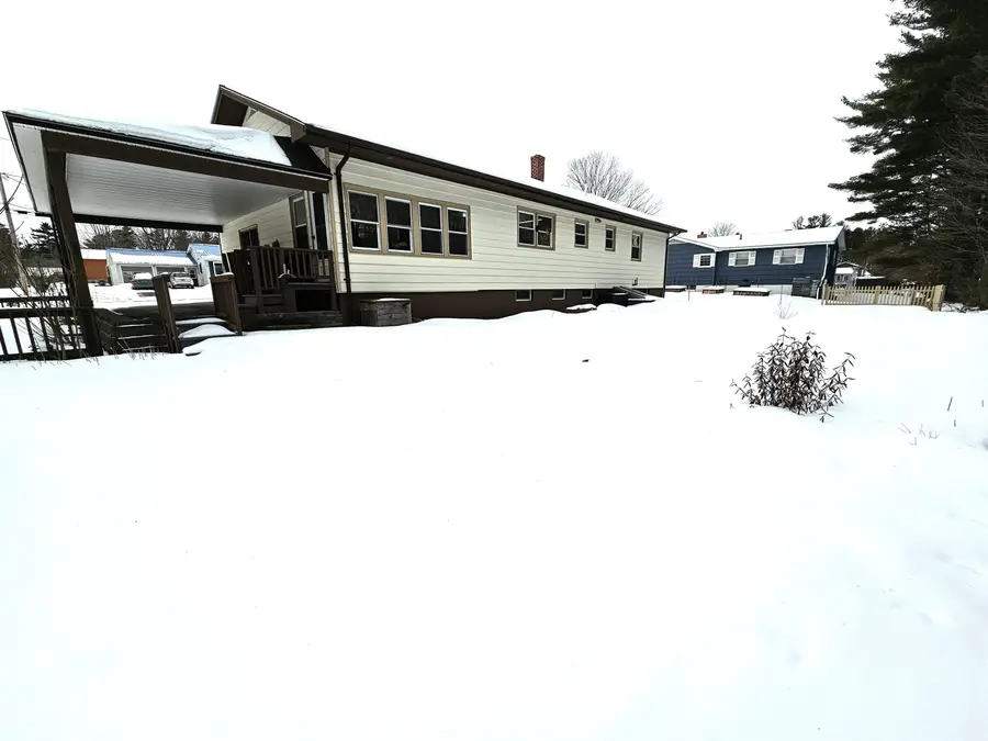 92 Pine Street, Newport, VT 05855 - Image #3