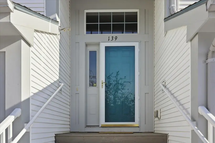 139 Stonington Circle, South Burlington, VT 05403 - Image #2