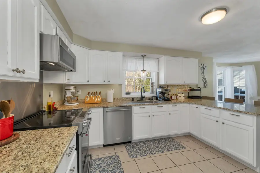 1 Treaty Court, Sandown, NH 03873 - Image #3