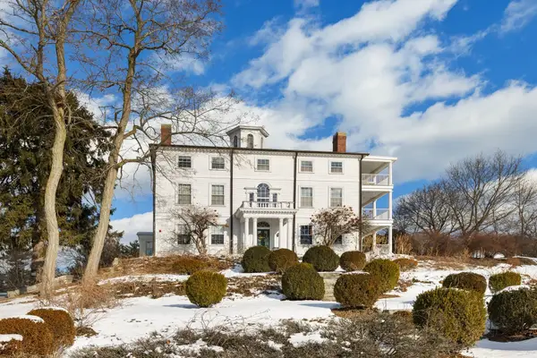 525 MAPLEWOOD Avenue #9, Portsmouth, NH 03801