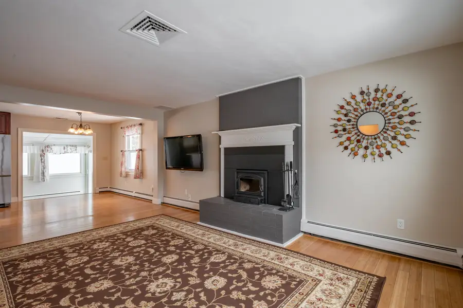 245 Pickering Street, Manchester, NH 03104 - Image #2