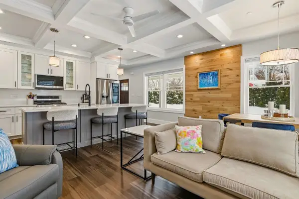 114 Saratoga Way, Portsmouth, NH 03801