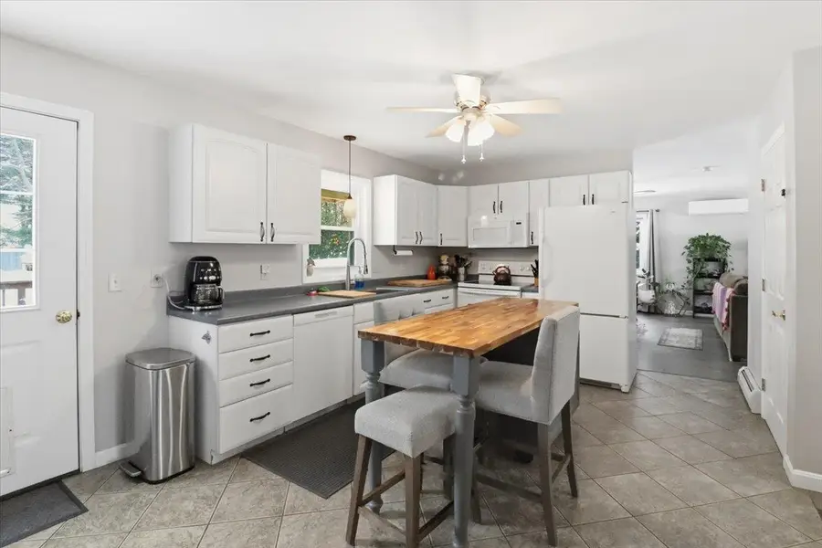 83 Kirby Lane, Williston, VT 05495 - Image #3