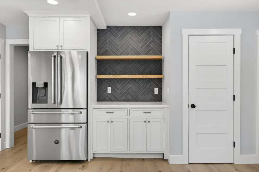 958 East Woodstock Road, Woodstock, VT 05091 - Image #3