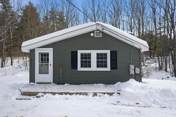 16 Bowen School Road, Deering, NH 03244