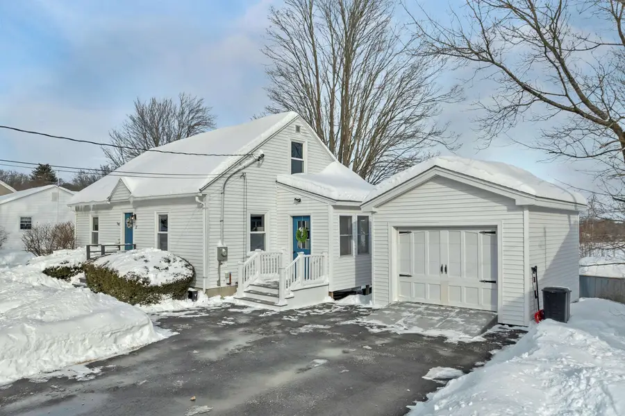 22 Constance Street, Bedford, NH 03110 - Image #2