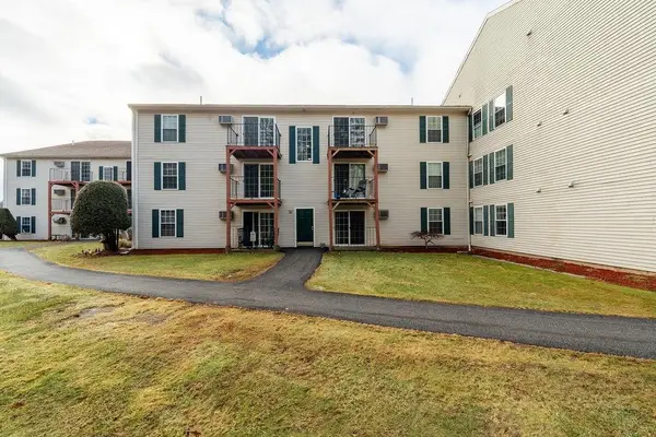 1703 White Cedar Boulevard, Portsmouth, NH 03801