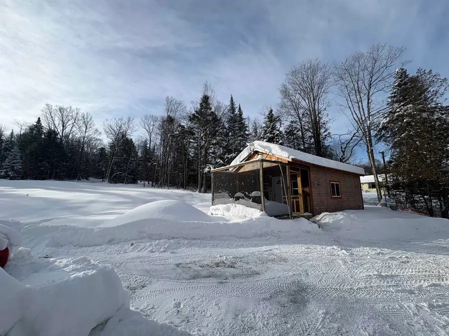 905 Peak Road, Wheelock, VT 05851 - Image #3