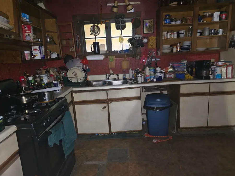 552 - 554 Hinesburg Road, Brattleboro, VT 05301 - Image #2