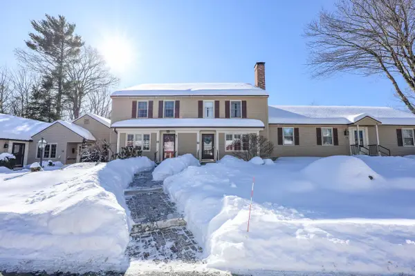 7 Colonial Square, Peterborough, NH 03458