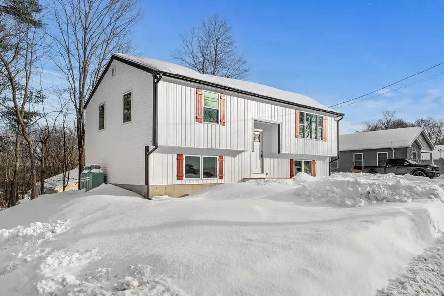 40 Hillside Avenue, Derry, NH 03038 - Image #3