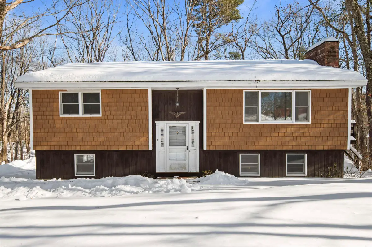 7 Birch Drive, Newmarket, NH 03857 - Image #1