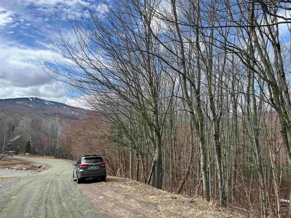 9 Barber Road, Dover, VT 05356