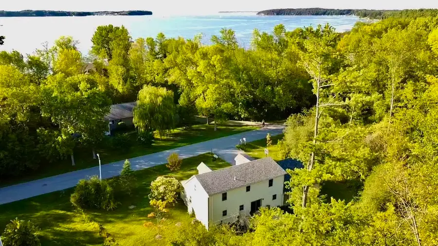 33 Clearwater Circle, Shelburne, VT 05482 - Image #2