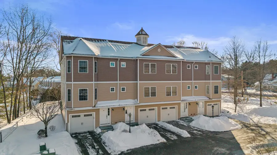 81 N High Street #10, Derry, NH 03038 - Image #2