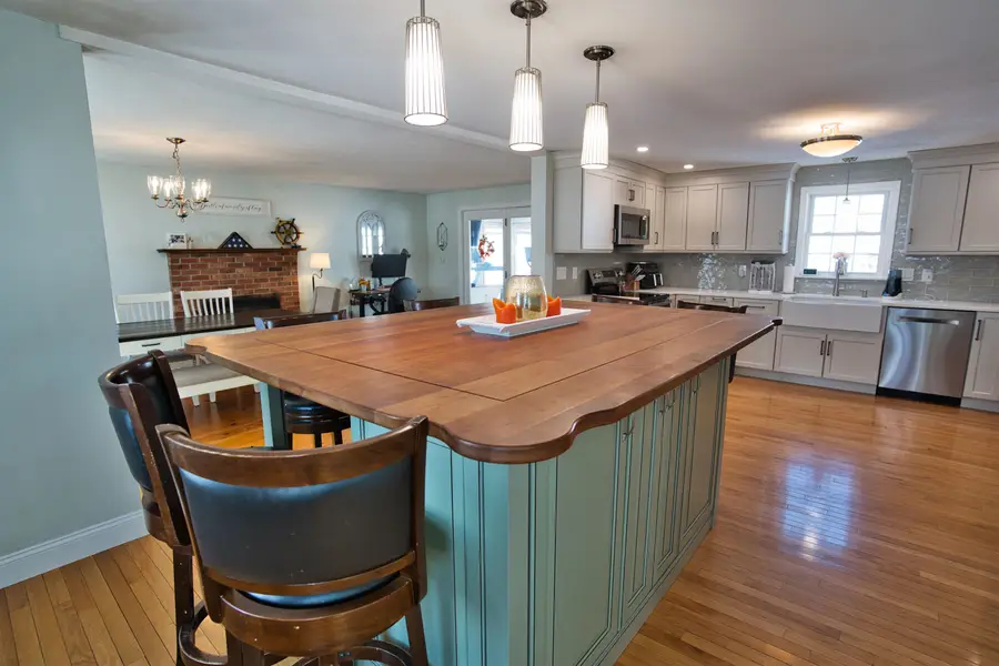 78 Lynwood Lane, Manchester, NH 03109 - Image #3