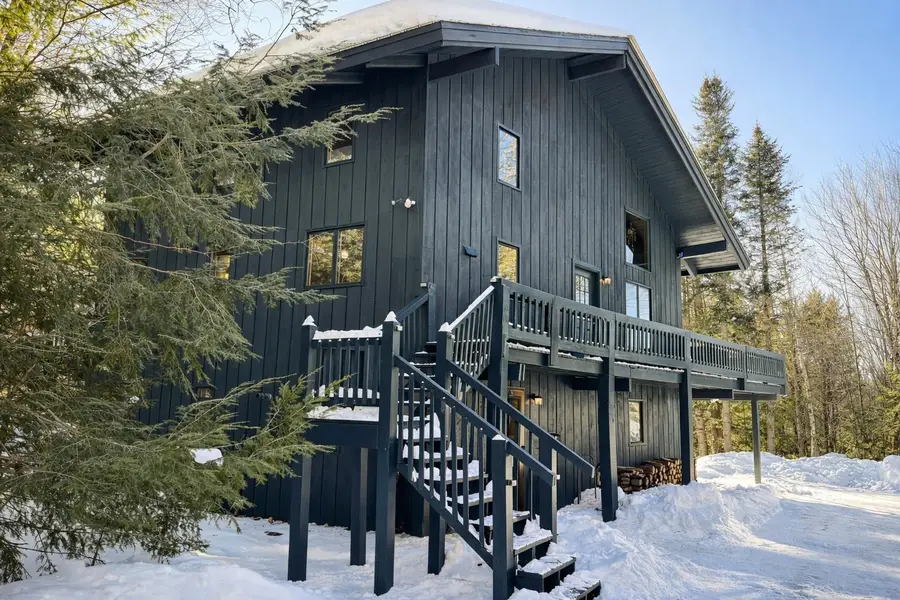 373 Vermont Route 11, Londonderry, VT 05148 - Image #3