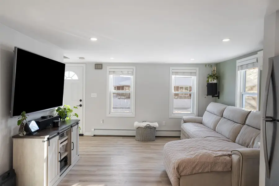 402 Daniel Webster Highway, Merrimack, NH 03054 - Image #2