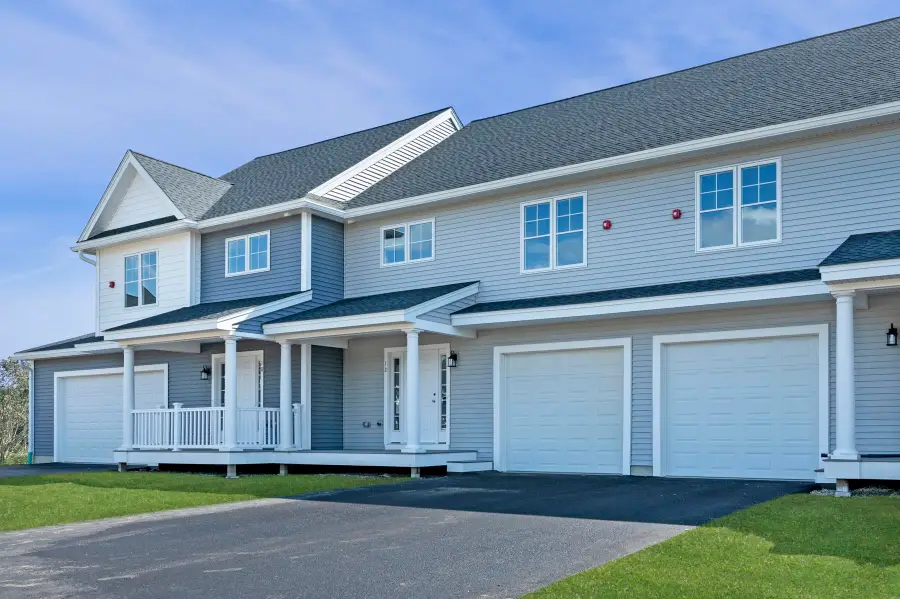 5 Autumn Lane, Raymond, NH 03077 - Image #3