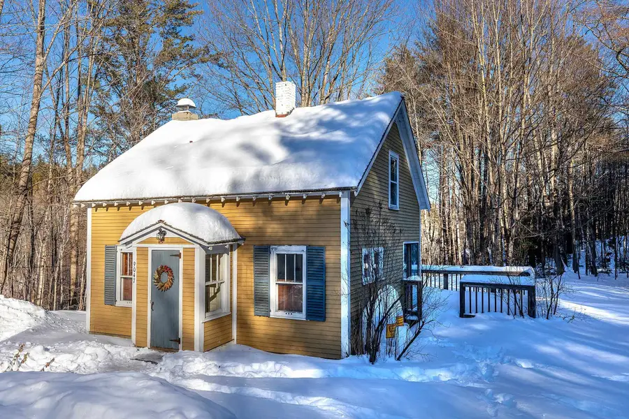 9047 VT Route 30, Jamaica, VT 05343 - Image #2