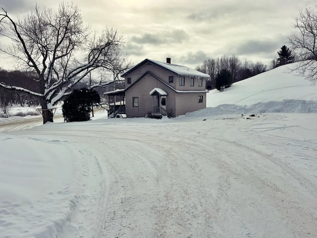 109 River Road, Irasburg, VT 05845 - Image #1