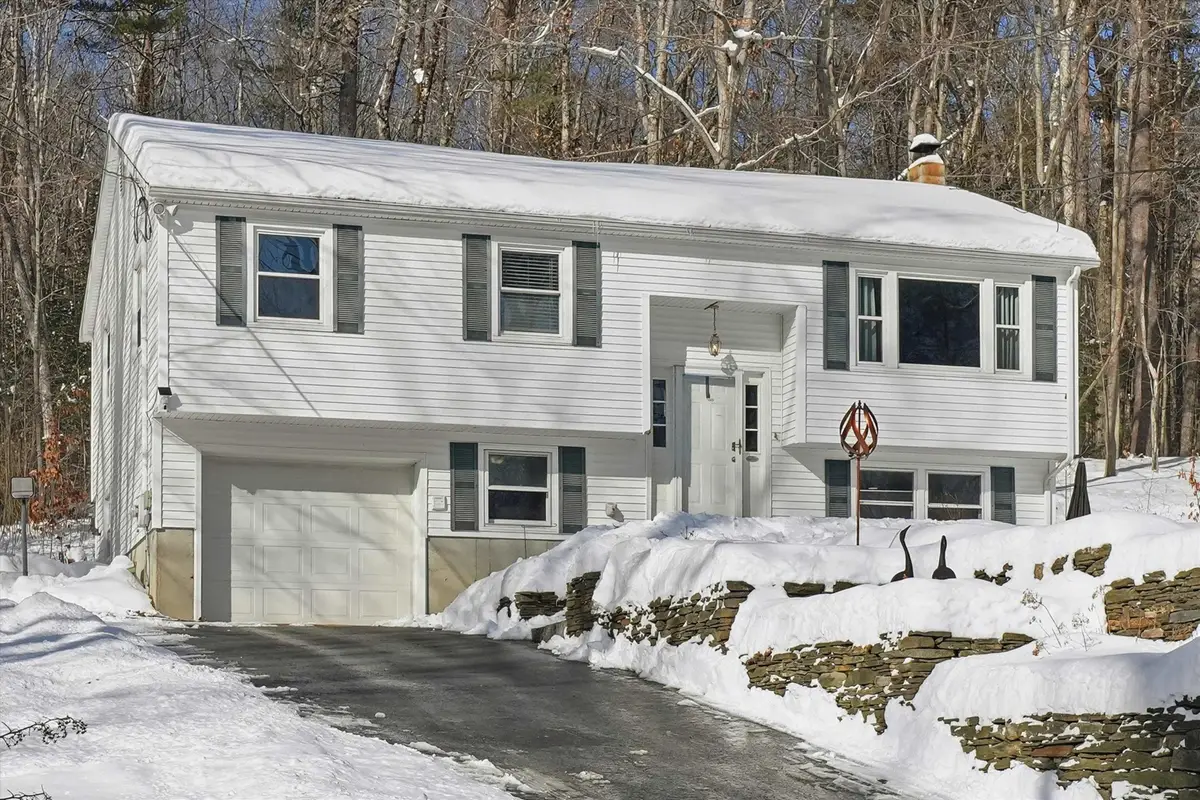 5 Richard Court, Raymond, NH 03077 - Image #1