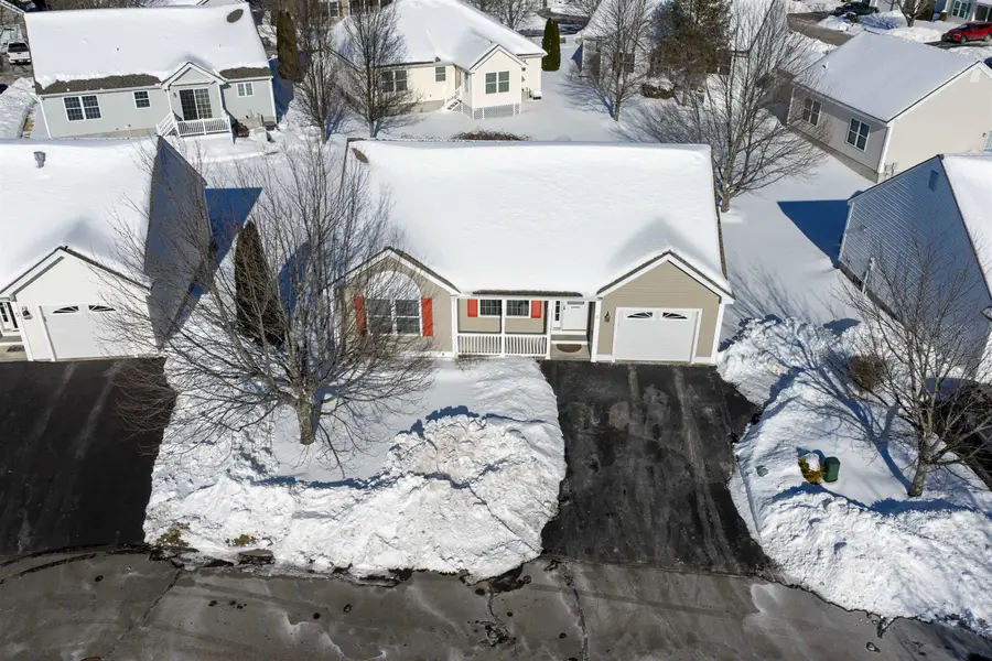 3 Katherine Court, Hudson, NH 03051 - Image #2