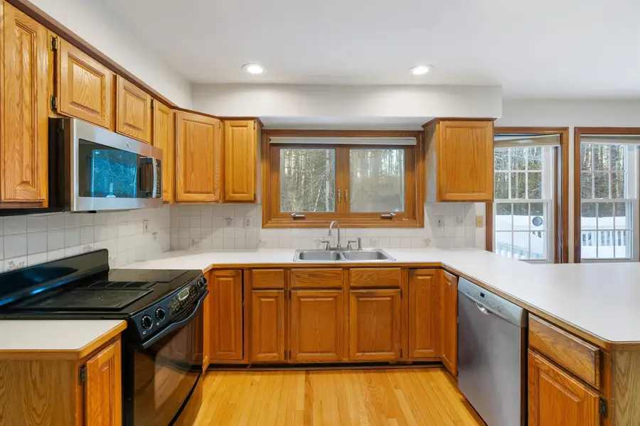 5 Kelby Scott Way, Exeter, NH 03833 - Image #2