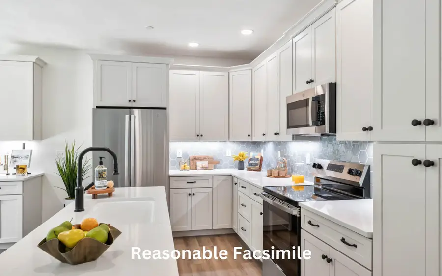 5D Dearborn Circle, Goffstown, NH 03045 - Image #3