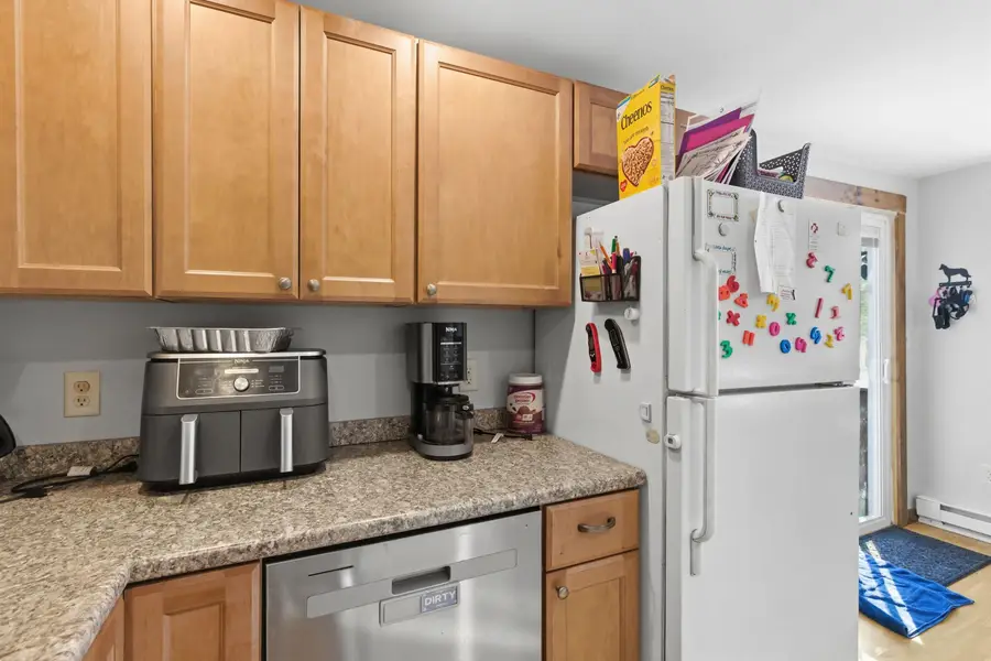 10 Woodlawn Avenue, Northfield, NH 03276 - Image #3