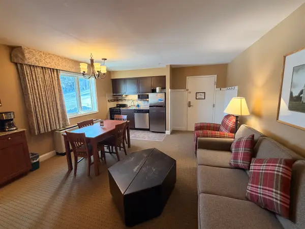 102, Qtr 4 Grand Summit Way, Dover, VT 05356