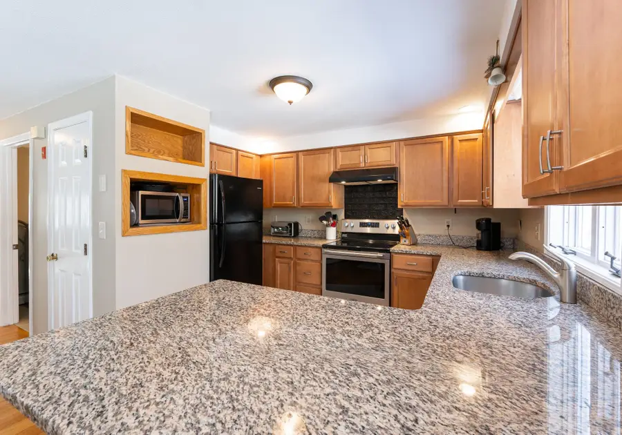 15R Bonnie Lane, Derry, NH 03038 - Image #2