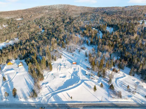 848 Diamond Pond Road, Stewartstown, NH 03597