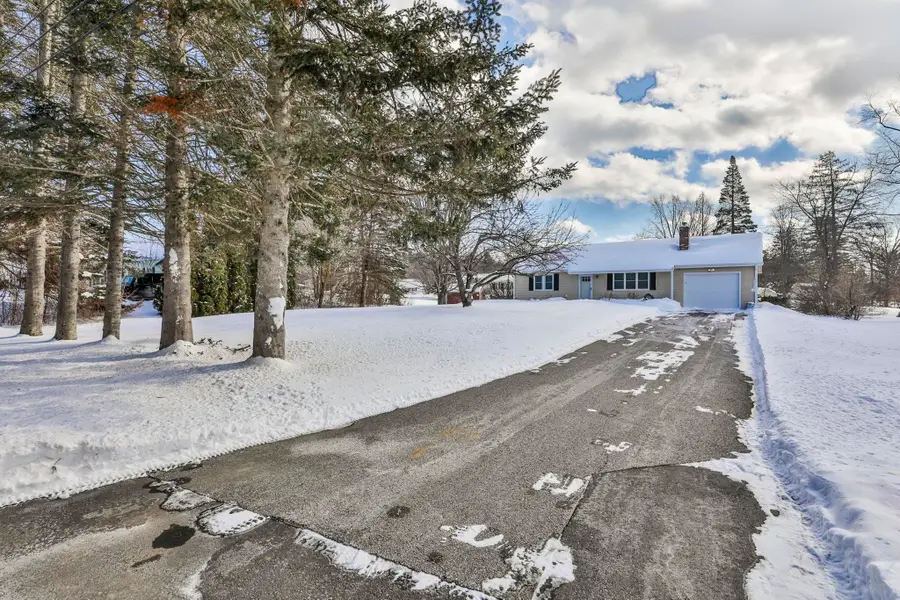 113 woodland Avenue, Gilford, NH 03249 - Image #2