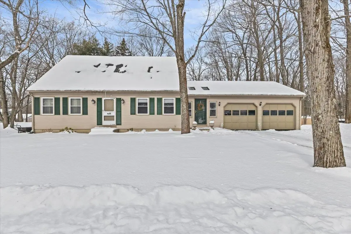 199 Oak Circle, Colchester, VT 05446 - Image #1