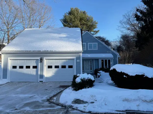 555 Straw Hill Road, Manchester, NH 03104