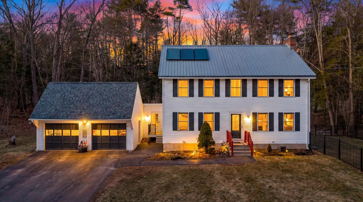 21 Acorn Avenue, Auburn, NH 03032 - Image #1