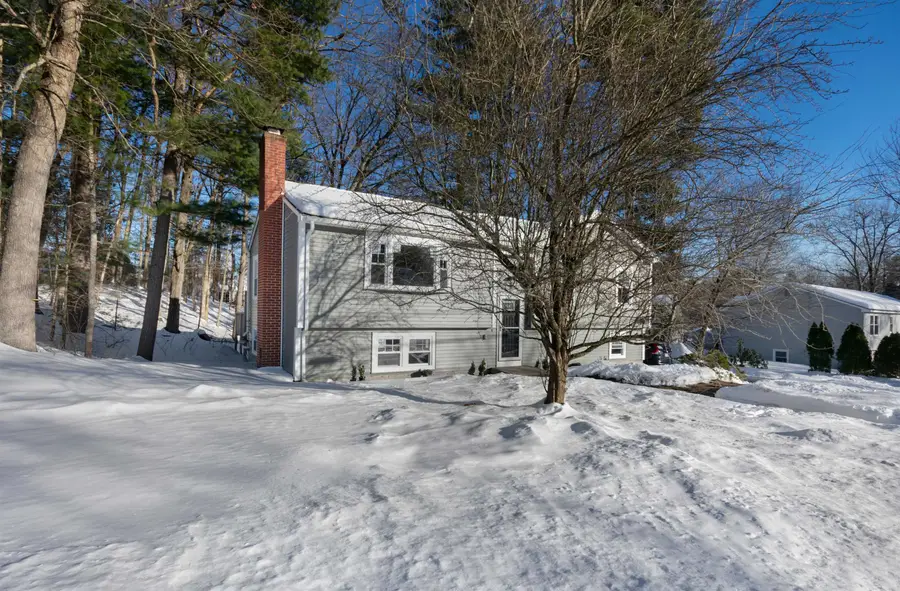 64 Mckenna Drive, Nashua, NH 03102 - Image #2