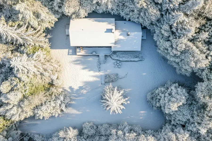 11 Waldwinkle Road, Dover, VT 05356 - Image #3