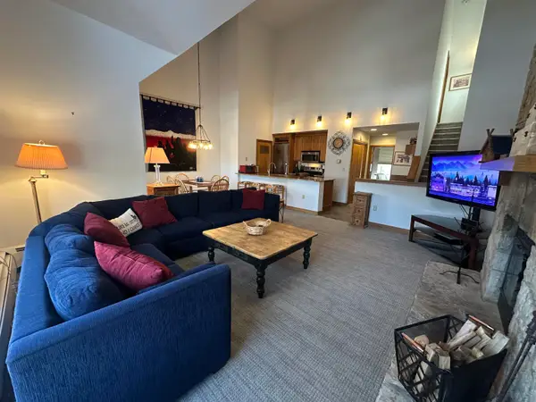 4 Sportscenter Village Way #B33, Dover, VT 05356