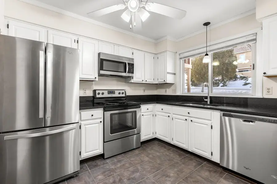 96 Spinnaker Way, Portsmouth, NH 03801 - Image #2