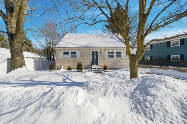 32 Fairview Avenue, Nashua, NH 03060