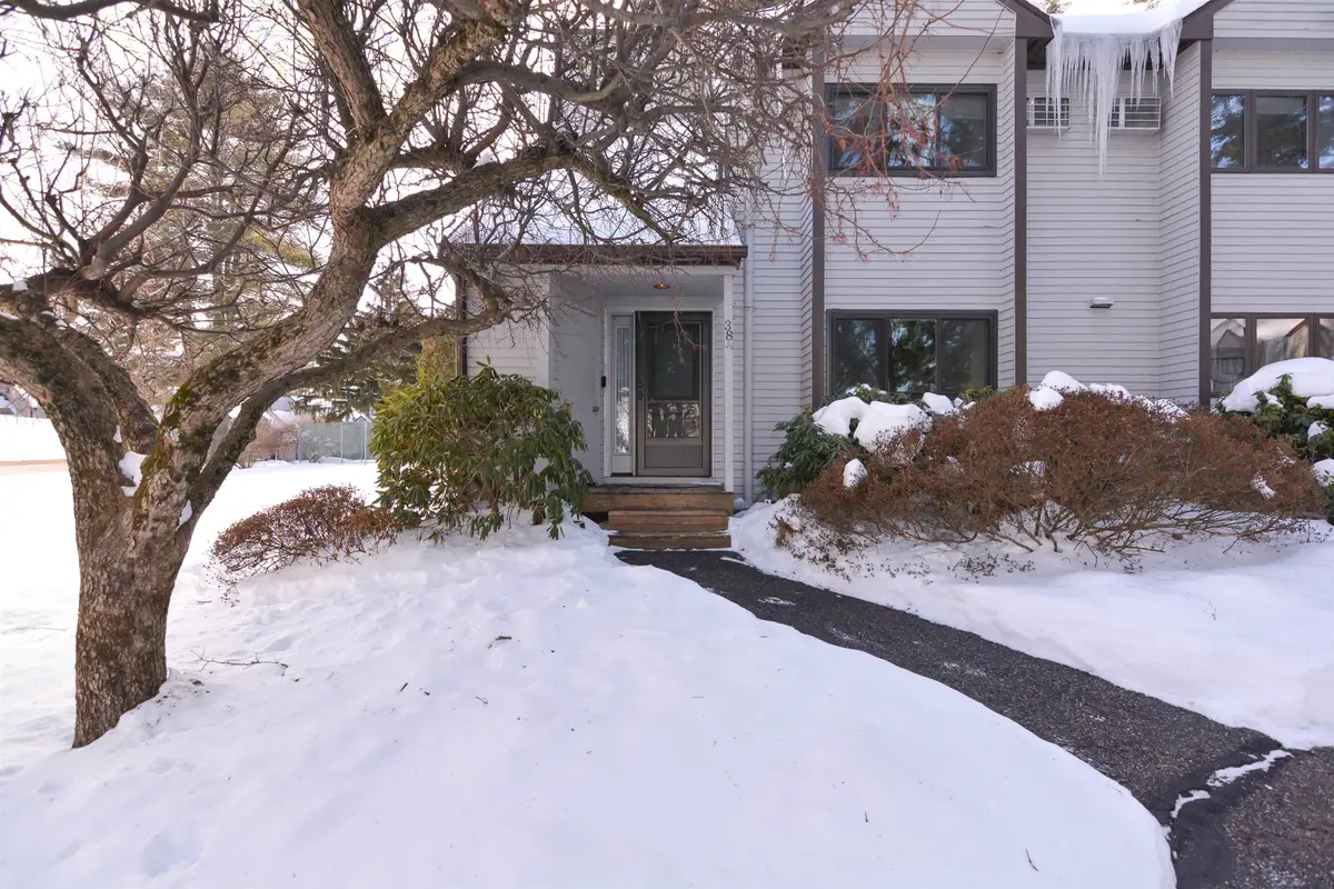 38 Pondview Drive, Merrimack, NH 03054 - Image #1