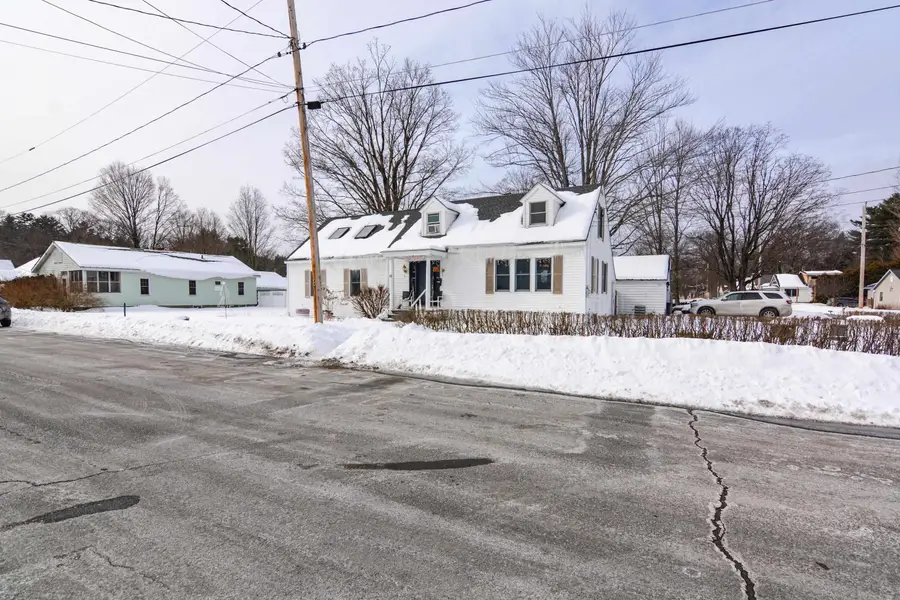 8 Lindy Avenue, Claremont, NH 03743 - Image #2