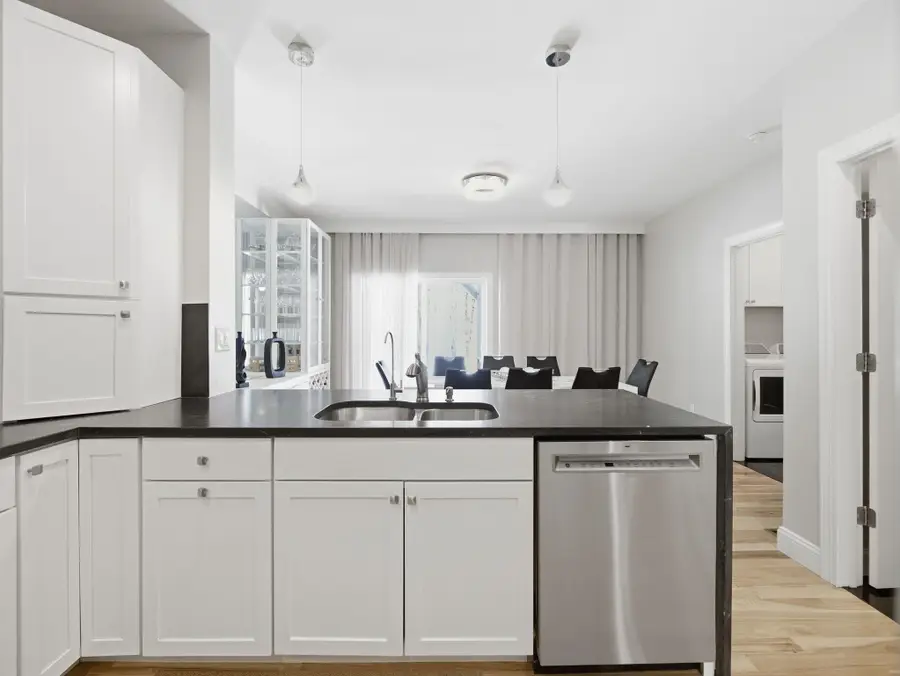 4 Wilshire Lane, Pelham, NH 03076 - Image #2