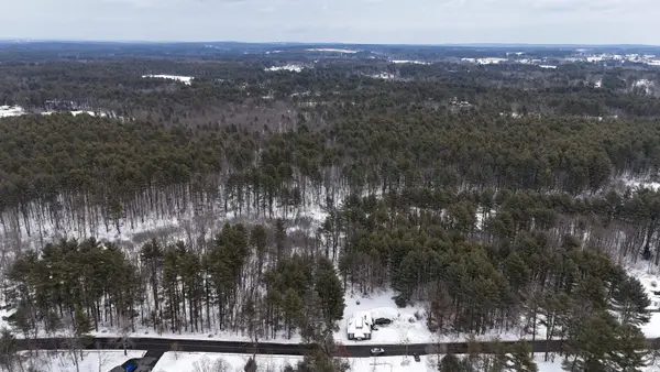 101 Page Road, Litchfield, NH 03052