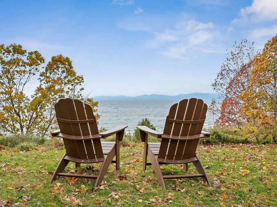 16 Lakewood Parkway, Burlington, VT 05408 - #2